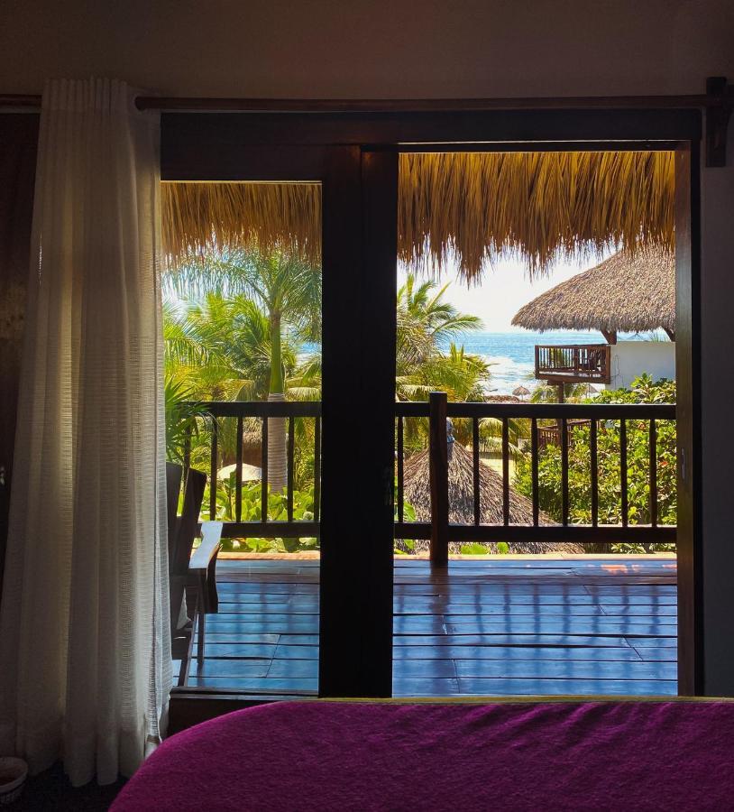 Hotel Bajito Bay ตรอนโกเนส ภายนอก รูปภาพ