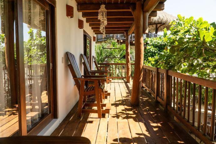 Hotel Bajito Bay ตรอนโกเนส ภายนอก รูปภาพ